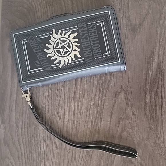 Supernatural Phone Wallet - Picture 1 of 3